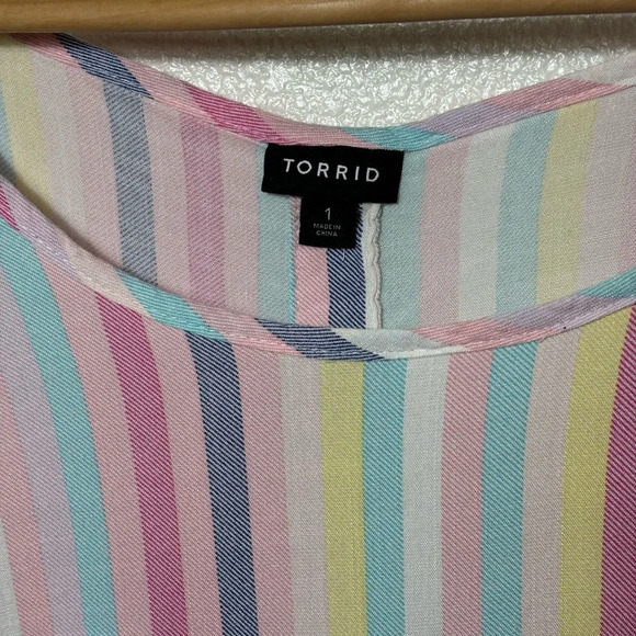 Torrid Abbey Rayon Slub Top Size 1 | striped | colorful | pastel | - Picture 4 of 6